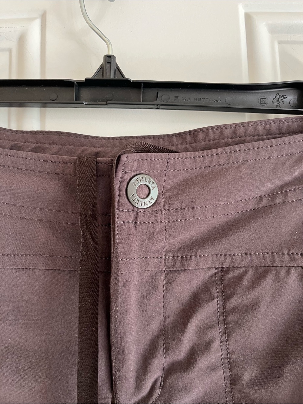 Athleta Costa Short Women’s 8 Brown Featherweight Stretch Hiking Travel Outdoor - Picture 2 of 10